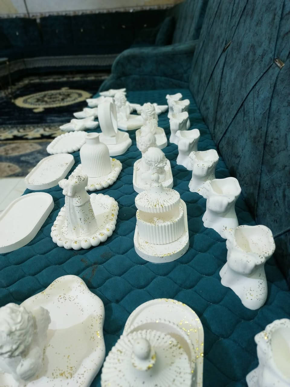 سلام عليكم تحفيات صنع يدوي 37قطعه رقمي ***********  ابيع شلع ماكو مفرد
