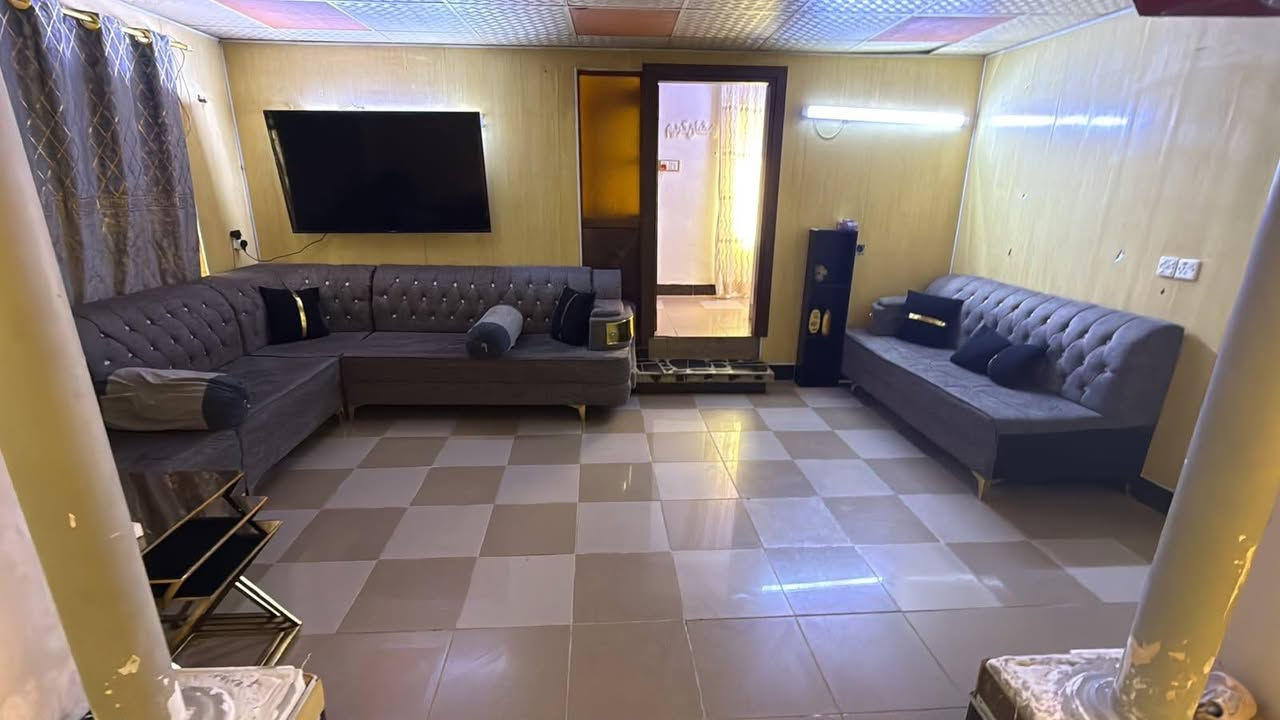 ✨ للبيع كاونتر مطبخ وغنفات بحالة ممتازة ✨
🛋️ الغنفات نظيفة ومريحة وتصميمها راقي
🍽️ الكاونتر مرتب وحديث وجاهز للاستخدام
الحالة جداً ممتازة ومايحتاجن أي تصليح
📌 البيع بسعر مناسب
📩 الي جاد يراسل خاص للاستفسار والسعر
🔥 شغل مرتب وصاحب الحظ يلحقهن 🔥


**إذا كنت صاحب هذا الإعلان وتريد حذفه لأي سبب، رجاءا أرسل رسالة إلى الدعم الفني**