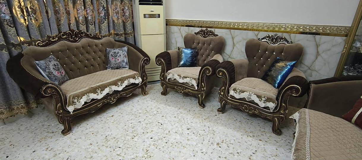 السلام عليكم
تخم 10مقاعد 
السعر 250الف 
عنوان بغداد المشتل 
***********
