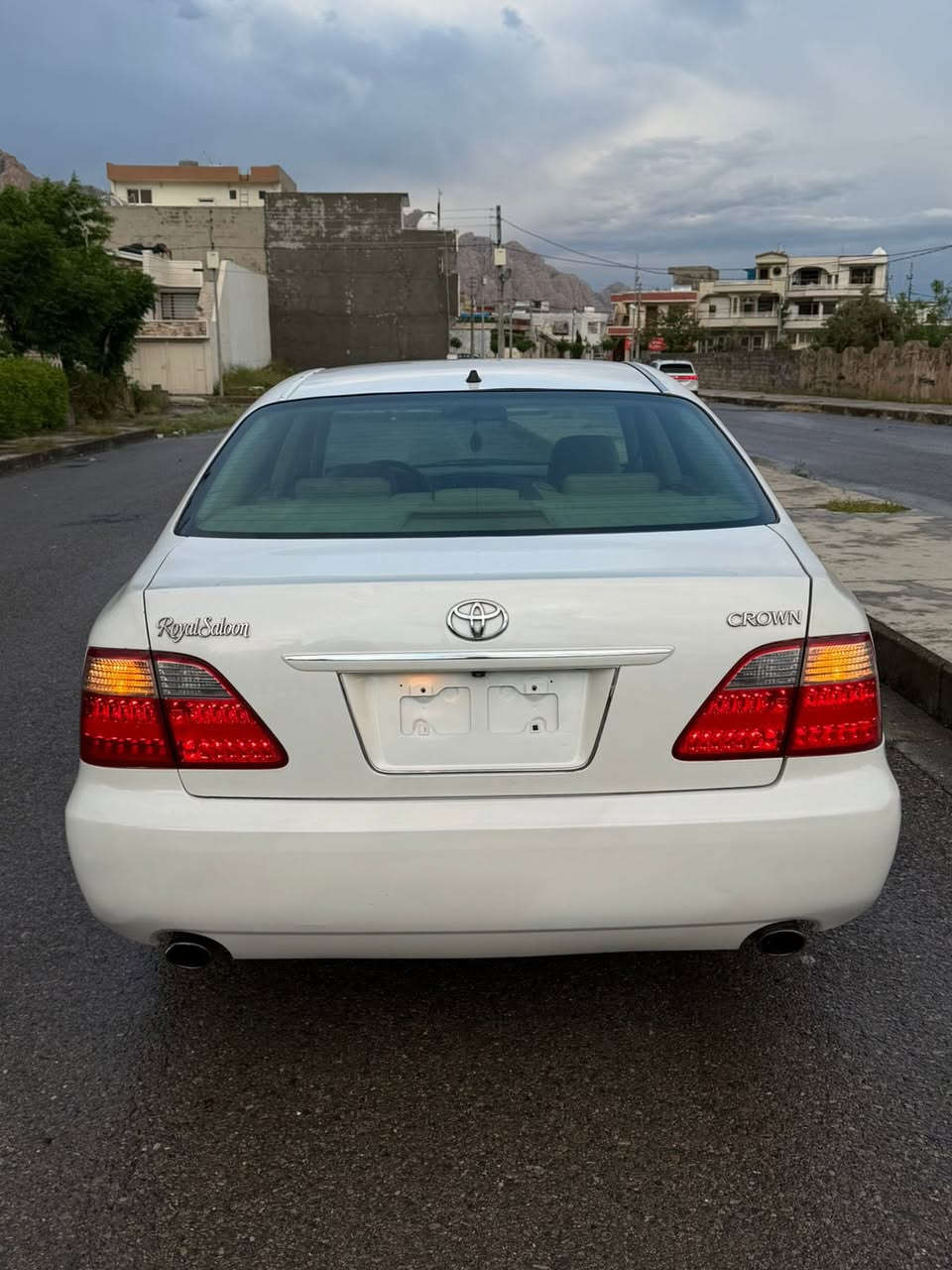 بە ناوی خوای گەورەو میهرەبان
توێتا کڕاون شاهینە  بۆ فڕۆشتن 
بڕاوە ناو زەرد ساج قاوەی
٢٠٠٧بەسمە رەساسی
کامل حەمامو پۆلیش کراوە   بل کارتۆن جدید جدید 3دووگمەی پاکەتی      
گێر گەورە مەکینە بچوک مەرغوب   
٥ بەسمەیە   بیلاد کامیرە و حاسەو پەردەیە
 شاشەی مەزبووتە  ئاوێنە شەفت 
توندو تۆڵە چرکەی تیدا نییە   شوخت و چاڵ و قوپای نییەتەنانەت چاڵو شوختی بچوکیشی نيە
سەقفی وەک شوشەیە    هەموو شتیکی مەزبووتە 
لە دەعامی پێش بۆ دەعامی دوای بەشەرت
کامل کامل مەسرەفی کراوە 
کامل کارەبای مەزبووتە 
 گێر مەکینە ئەکسل دارو بەردی بەشەرت 
دەرو ناو یەک لە یەک لۆکتر   تاقم تایەو ویلی نەوتی لۆک لۆک
بێ شوختو چاڵو قوپاوی
سەیارەکە مالی دۆستەو بێ حەیب و حارە

تکایە مشتەری تێل بکە جوابی کۆمێنت نادەمەوە
ئەدمین ❤️❤️❤️❤️
شوین  :رانیە
***********
***********
