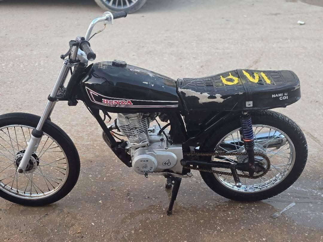 سلام عليكم اربعه كير كلك كلك البيع او المروس اتوماتيك شعندك. دزلي شوفت  عينك نضفه وشلعه مومعدل سعر 325 بيهه مجال حسب جيتك رسلني بيك خير وتدلل***********اتصال وتساب  كلشي موجود
