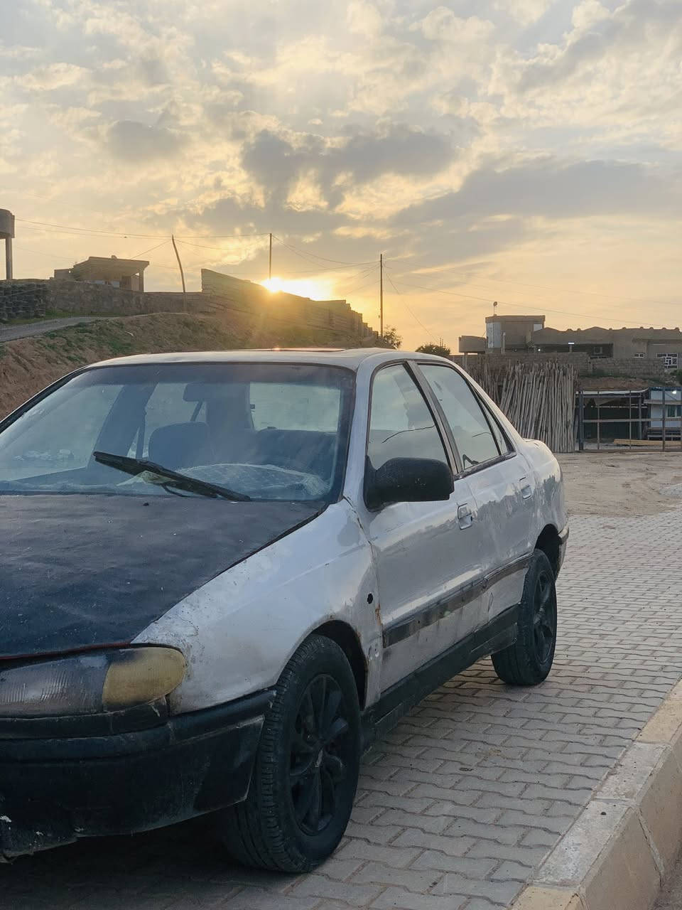 السلام عليكم هونداي النترا   كير محرك شرط تايرات تايرات نص عمر صدر نص  جديد رقم نينوى ما اندل راعيها مكفوله كفاله عامه  ماعايزها كلشي سياره جديده جوم كهربائيات كلها شرط السعر 11وبيها مجال 
يرهم مراوس كسب القناعه  
للاستفسار 
***********
