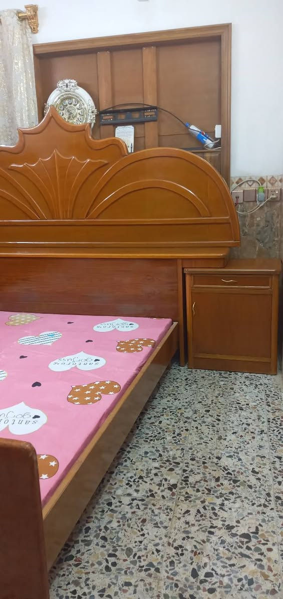 جربايه نفرين صاج تزكام مستعمله الصوميه طول مترين عرض متر و75 سم السعر 225 وبيه مجال العنوان بغداد حي الإعلام سوق اميمه  حي الشباب نهايته الشارع فرع ماركت فريش موبايل عراقنا وتساب بي 
*********** 
***********
يوجد توصيل غير مجاني داخل بغداد فقط
