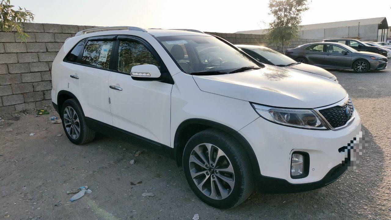 كيا سورنتو ٢٠١٤ خليجي
رقم اربيل الجديد سنوية جديدة 
شرط التحويل 
هزة منتهية من شهر 12
كابون بنزين تبادل فقط تنضاف السيارة
صاحبها الشرعي موجود وباسمه 
السيارة فووول داخلها عسلي واسود
بيها منظومة غاز شرط ايطالي 
ماشية 185 ألف 
محرك 4 مفتوح مبدل كازكيت 
كير شرط 
7 راكب السيارة 
بدون ضرر وبدون صبغ  والباقي شرط 
السعر الاتصال عالرقم 
***********
***********

