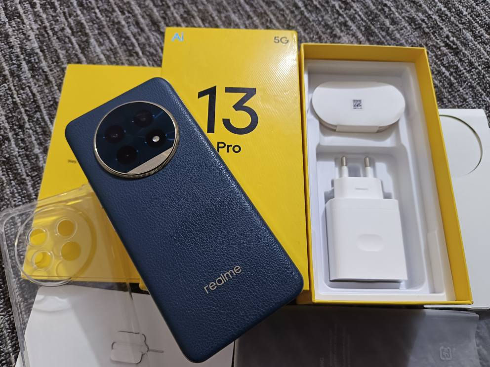 السلام عليكم
ريلمي 13 برو 5G
معالج:  Snapdragon 7s Gen 2
بطارية: 5020 مع الشحن السريع 45 واط
ذاكرة: 512 عشوائية 24

مستخدم  قليل نظيف
سعرة 350 الف
‏‪***********‬‏ الميمونة, ميسان
