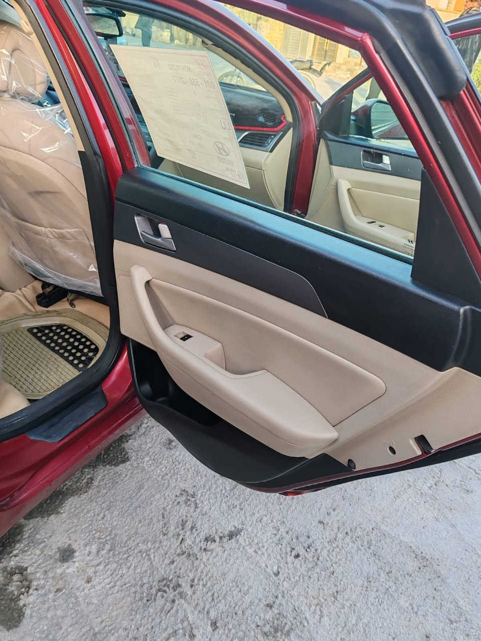 السلام عليكم سوناته موديل 2015 للبيع مكينه 2400 جي دي اي  رقم بابل وارد امريكي حادثه موجود بصور بسونار داخل بيجي لد امامي ويل كب كشن كهربائي مكاني بابل مركز المدينه السعر 113 وبيه مجال. ‭0781 913 8817‬
