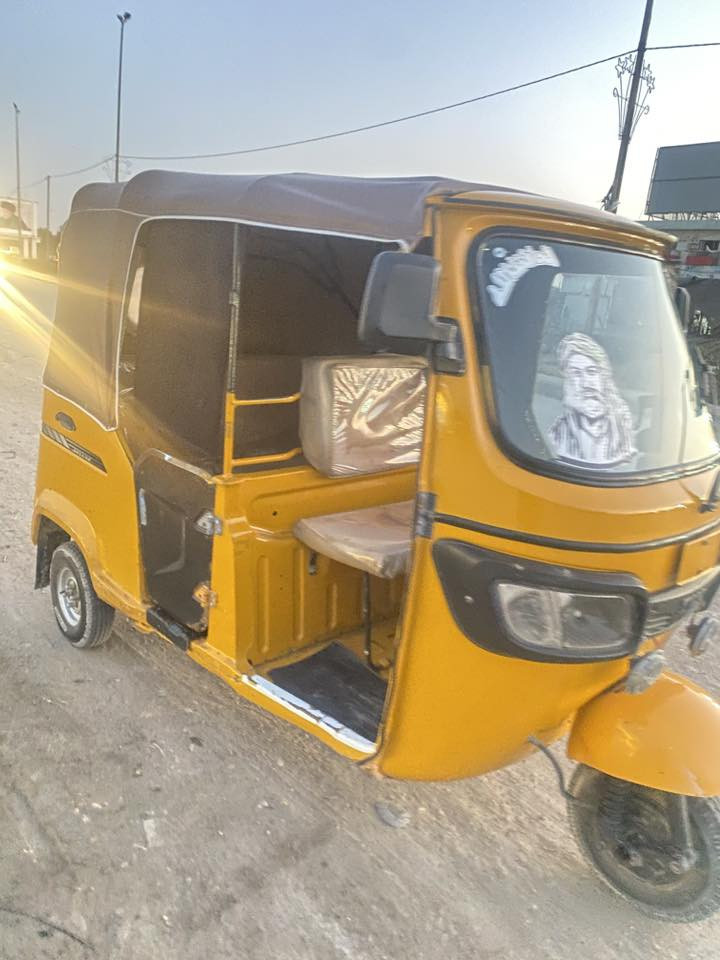 السلام عليكم تكتك ٢٠للبيع رقم وسنويه بابل تحويل ثاني تكتك جاهزه كبل للشارع كامله ع اخر حبايه 
السعر ٥٥٠٠وبيهه مجال
مكاني بغداد المحموديه 
***********
