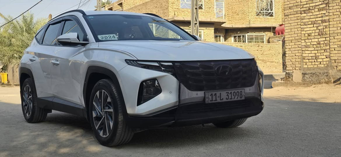 توسان 24خليجي محرك 2000 دوش فول ماعدا البانوراما بصمه تشغيل عن بعد حساس امامي خلفي لد امامي خلفي كراسي 2كهرباء هاندبريك بصمه اوتو هولد مانع انزلاق وانحدار اشايرومري شفط بردات ب ابواب شحن واير ليس مود درايف تحكمات شاشه وكامره زنون  الخ 
ماشيه 31 كفاله عااااامه حت الدعاميه  
بغداد مداور مباشر
الديوانيه - عفك

سعر 232
*********** ديوانية, القادسية
