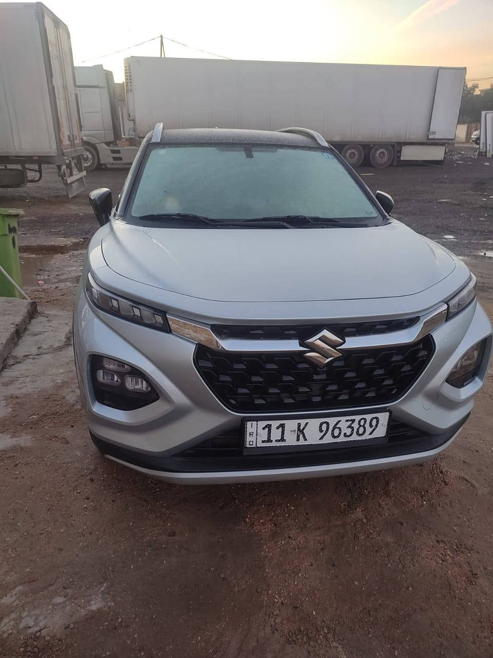 سازوكي فرونكس ( للبيع او المراوس بسازوكي ارتيگا )
استلام شركه نضام مقترض وكفيل من نفس البيت 
موديل 2025
ماشية 6000
فول مواصفات 
على وضع الشركه استلام شهر 9 
السعر 135 وبيهه مجال 
العنوان بغداد حي اور 
الرقم للاستفسار ***********
