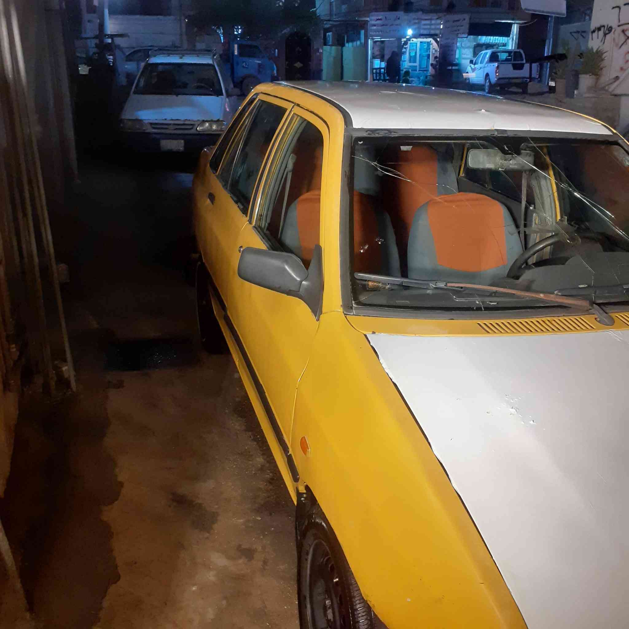 السلام عليكم سايبه للبيع موديل ١١بغداد سنويه ٢٧ شرط التحويل  هيئه وغرمات عليه ٣٠٠الف تنزل من سعره تبريد شغال محرك بي تبخير كهربائيات شغاله شرط التحويل شواصي نظيفه داخله نظيف صدره نص عمر خياسات معمره سعره ٢٥بيه مجال بسيط مكاني بغداد الاعظميه اللاستفسار الاتصال على ***********ملاحظه غير متواجد على الفيس بوك وأني ابخدمتك
