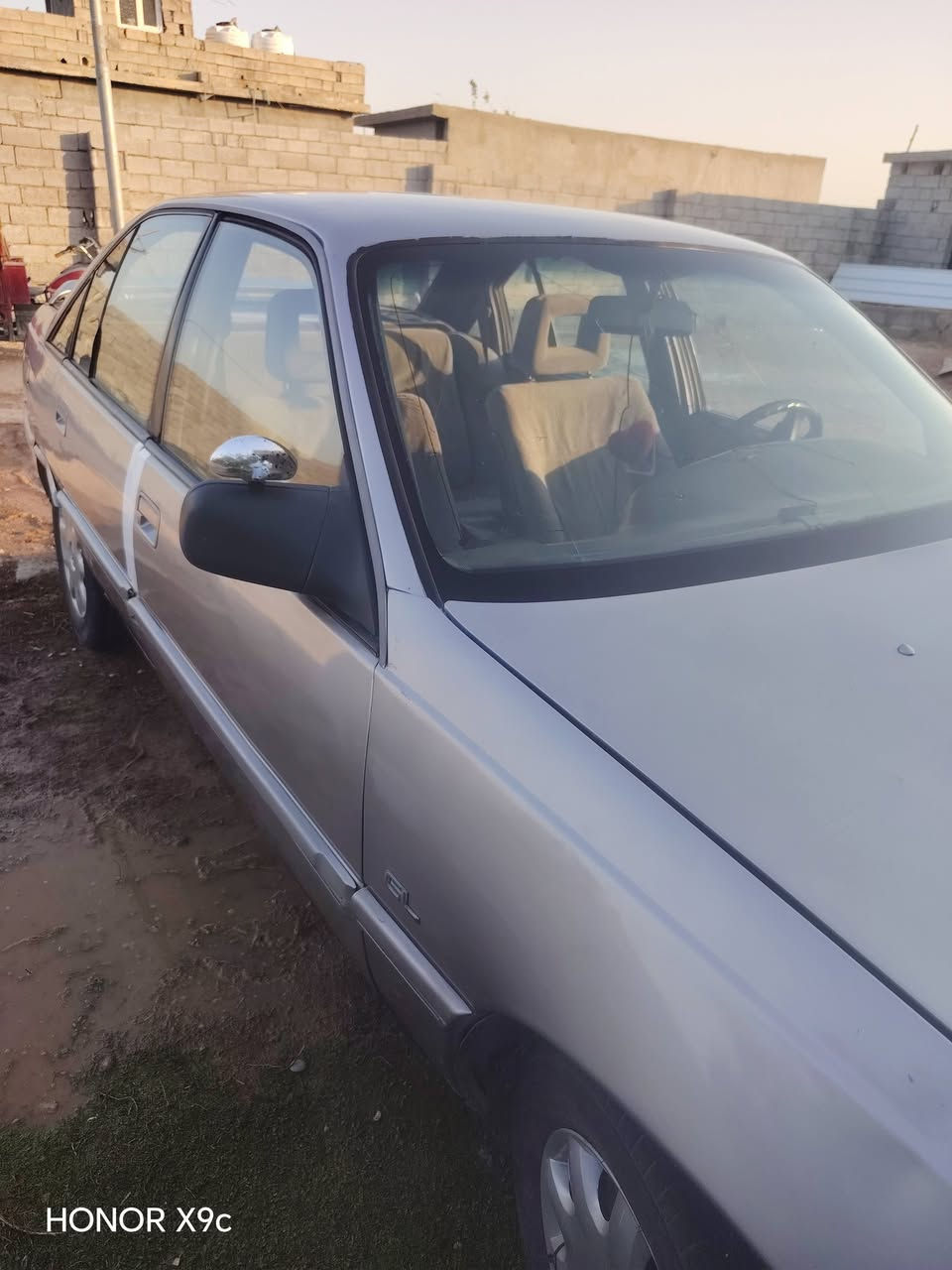 سيارة اوبل اوميكا للبيع السعر٢٨ وبيها مجال الاستفسار ع الرقم *********** مكانها ديالى جلولاء
