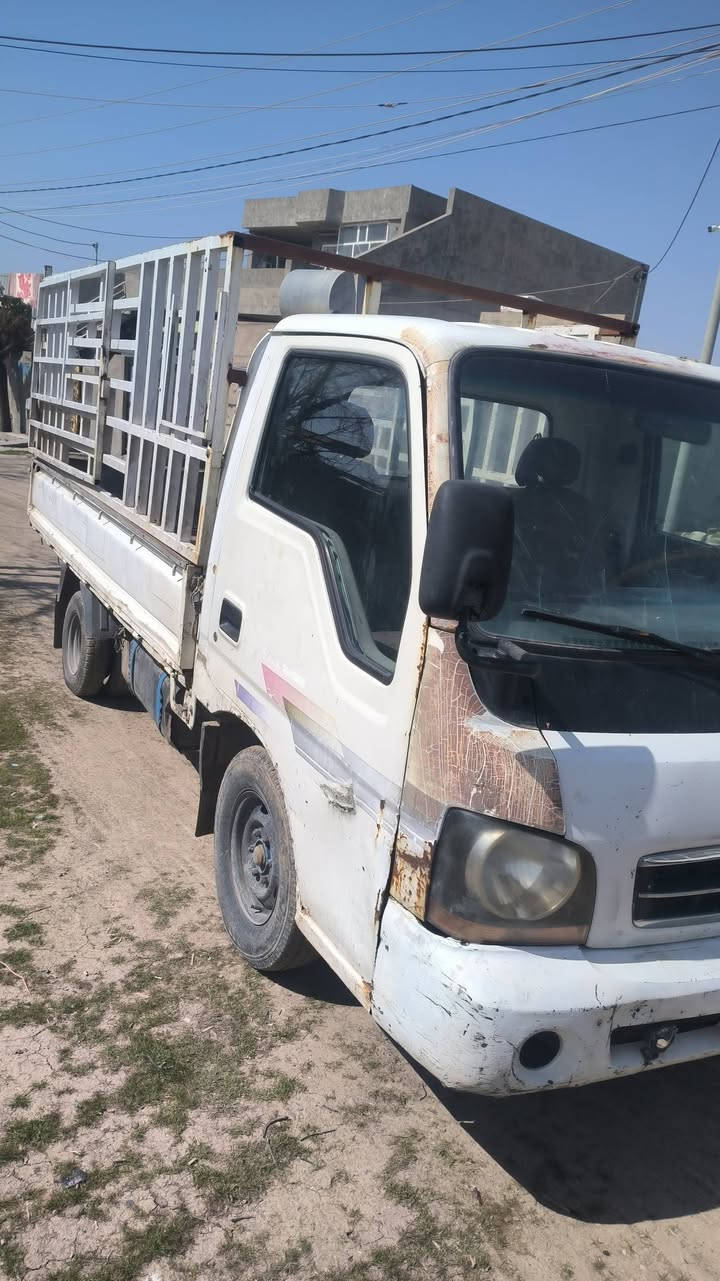 السلام عليكم مكلف بنشر بنكو موديل 1995 محرك اكسل كفاله رقم الجديد 50 وبيه مجال/ ام عيون موديل 001 كير واكس ومحرك كفاله منفيس مابيهن تبخير بشرط سعر 45 وبيه مجال .  رقم صاحبهن ***********
