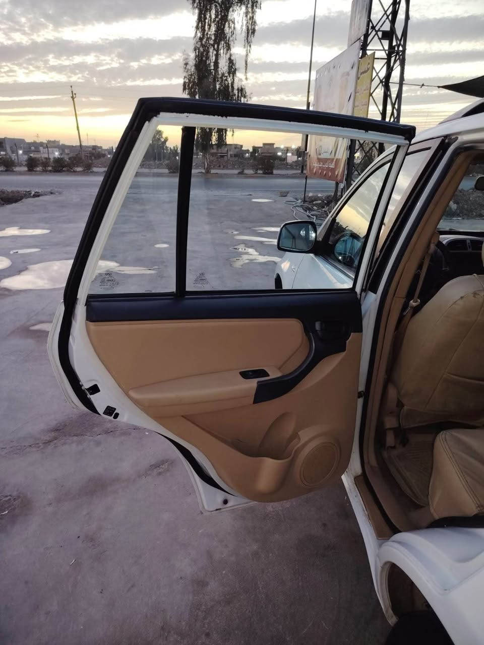 السلام عليكم 

مكلف بالنشر 

تيكو 2013  فول موصفات بانوراما كشنات تدفئ  كهربائيات  شغاله سياره نضيفه رقم بغداد تحويل مباشر مكاني قضاء داقوق  سياره حادثها  فقط باب السايق تعديل بارد وجامرلغ وبدون صبغ السياره رجاً الي مو شراي لا يكسر بحلال العالم لمعرفه  وباقي التفاصيل  تواصل خاص او اتصال على  رقم الهاتف

‭٠٧٧٢ ٧٩٦ ٦٣٧٠‬ دكوك, كركوك
