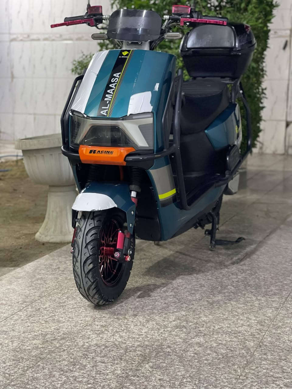 السلام عليكم
دراجة شحن للبيع سكنس دبدوب مدرع من شركة الماسة 6 بطاريات عالفحص الدراجة بعدها جديدة استخدام قليل بطاريات عالفحص كهربائيات كلها شغالة جنطة دبل إشارة قفل سرعة لايت عالي ناصي 4 سرع مابيها لا نقص ولا عطل تشغيل بصمه وكرت ومفتاح كلها بلادية من بطاريات وعقل وملف كلها بلاد بعدها جديدة 
السعر تواصل وتدلل 
***********

