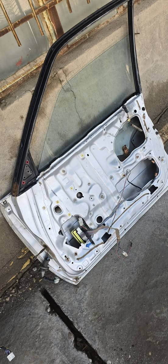 للبيع 4 بوب كاملات  ارنب طويل مع صندوق لا خياس ولاضربة فقط جراد مكاني ناصرية سوق الشيوخ
***********
