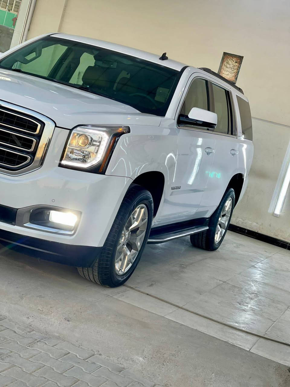 بدون مراوس نقد فقط
ياالله ..جي ام سي يوكن  ..موديل 2016 ..ادوات ..ادوات ..دخول جديد .سياره جديده بمعنى الكلمه .كير محرك بلكارتون ..كفاله .من الكص ..والضربه ..والسرقه ..والعشائر ..سياره جاهزه من كلشي اي نقص مابيها ..مكان بصره ..السعر 165 بيها مجال قليل *********** بدون مراوس
