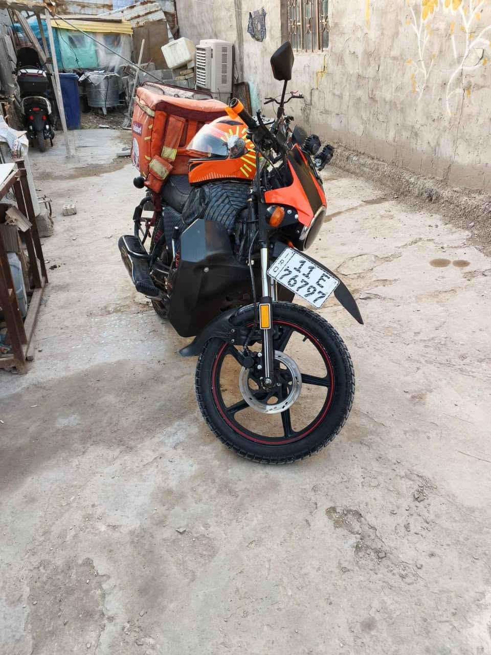 سلام عليكم دايوان للبيع مكفوله دراجة خير من الله مكينة ناعمة مكاني مدينة الصدر حيطارق سعر 2700 بيهة مجال بسيط رقم بغداد انكليزي رقم الهاتف ***********
