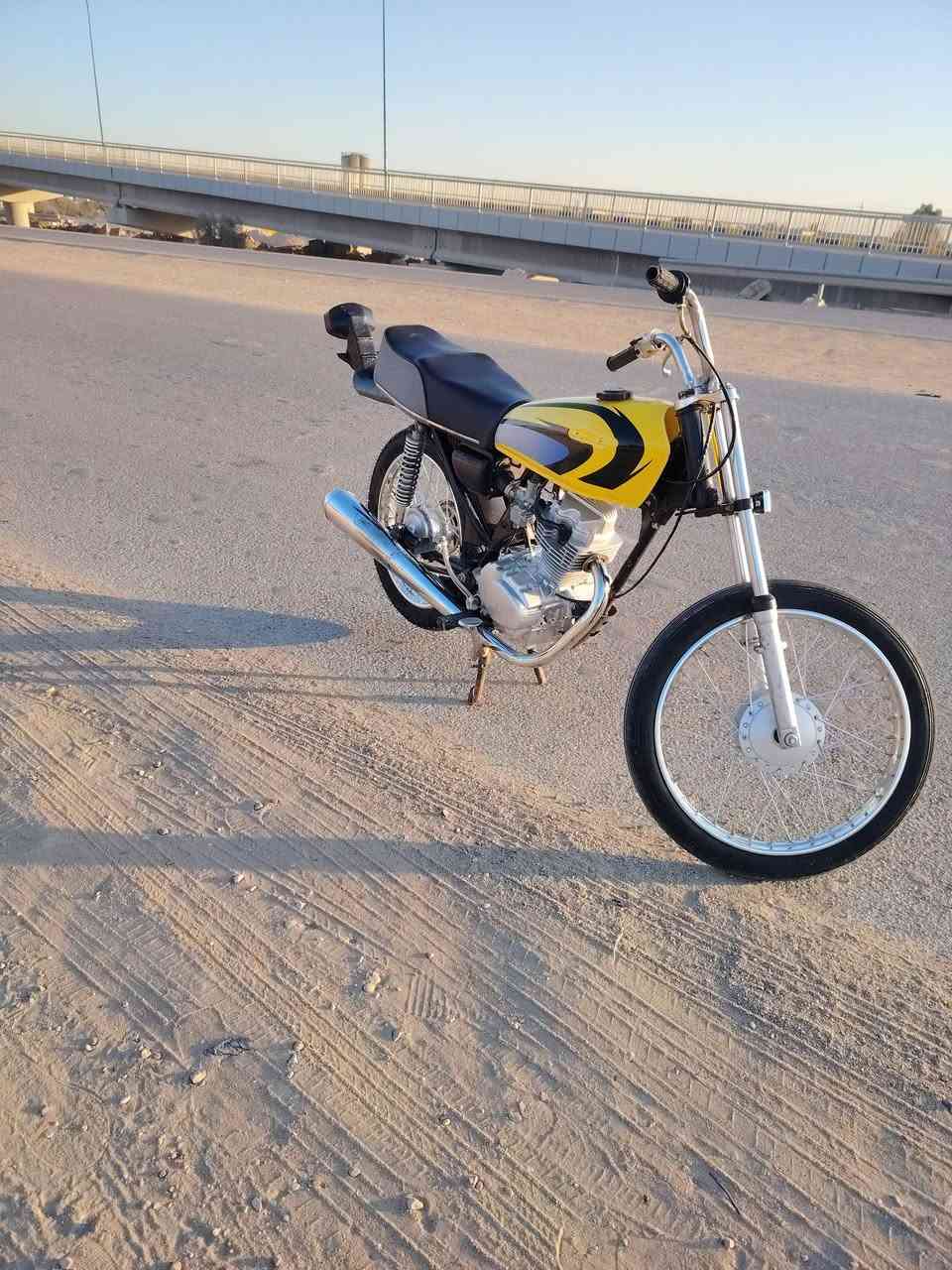 سلام عليكم دراجه نامه للبيع صاراله اسبوعين معمره كله جديد محرك نامه اللصلي سعر650وبيه مجال ماكني ناصريه مركز ***********
