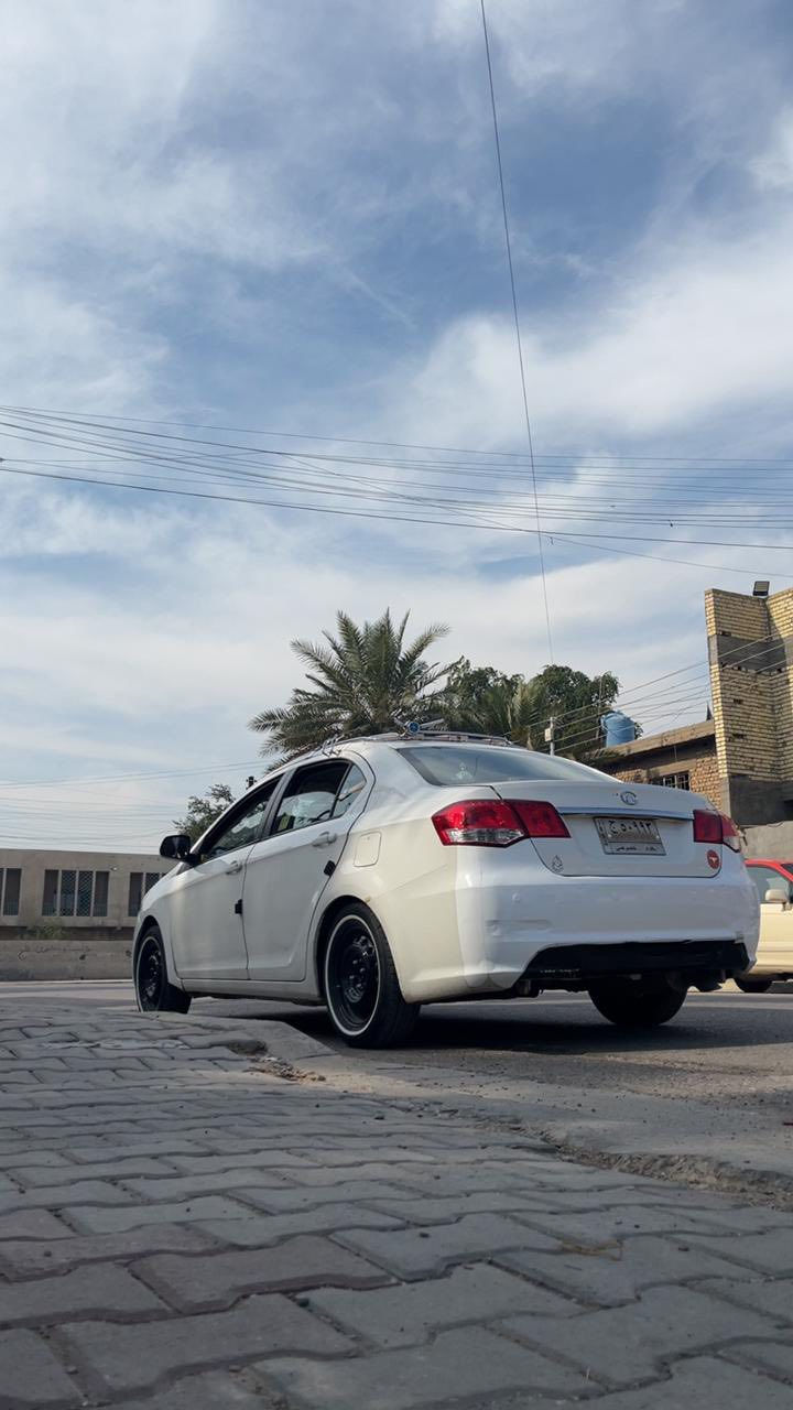 السلام عليكم فولكس للبيع ٢٠١١رقم بغداد الماني سنويه ٢٠٢٩ سياره خير من الله مكينه كورله كير عادي تبريد ثلج تخم تاير خط ابيض جديد صدر جديد منضومه غاز سياره ترايها وين متريد السياره كبل للشارع مابيها اي نقص السعر ٥٧وبيها مجال مكان السياره بغداد بسمايه قريه ١٠ رقم الهاتف ***********
