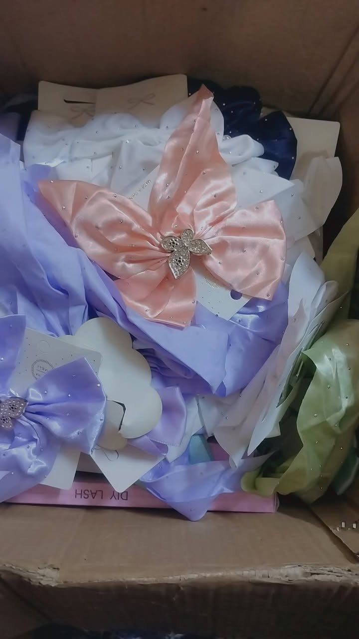 اريد اقفل مشروعي ماسكات واكسسوات هواي هم وفيونكات ومخمريات وعطور وقطعتين بالليت دفتري وصبغ اظافر هواي والله كارتون كامل وكله درجة اولى اريد ابيعة شلع كله ب200 والتوصيل مجاااني هم علية بس لان محتاجة ودا اقفل مشروعي


**إذا كنت صاحب هذا الإعلان وتريد حذفه لأي سبب، رجاءا أرسل رسالة إلى الدعم الفني**