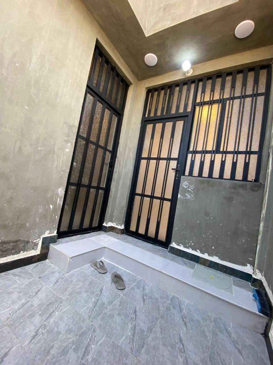 بيت للبيع 100م ركز هنا
بناء جناي  بناء جناي  المزرعة قديمة من 2019 داخلة بالقرار مو جديدة
جنس العقار عقد زراعي تحويل بالمحكمة المكان (النجف نهاية شارع الصب  قرب مجسر الشهداء بجهة ياحسين  
مساحة البيت شبه مربع 8x12 
بناء طابوك بالكامل 9 انجات  صب فوك وجوة s350
يحتوي على غرفة نوم 4x5
استقبال 6x4+ كلدور وحمام
صالة 4x6
ومطبخ 
وصحيات 2 خارجية وداخليه
تأسيس ماء وكهرباء درجة اوله 
حدادية تسگام  من اجود انواع الحديد
ابواب الداخلية خشب تركي وليس فوم مال اربيل
وبعد هواي مواصفات ممذكورة 
السعر 40وبي مجال
للاستفسار ***********
