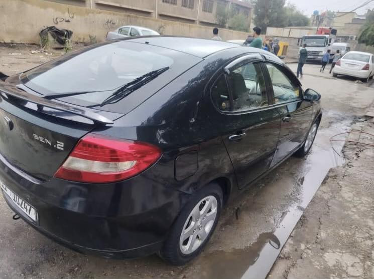 السلام عليكم بروتون موديل 2016خليجه مكفوله من الضربه والصبغ ما عدا شويه صبغ بالجنطه السياره جاهزه كير مكينه تبريد حداديه السيارة خير من الله السعر 68 بيها مجال حك الجيه 
رقمي*********** مكاني بغداد الحبيبيه
