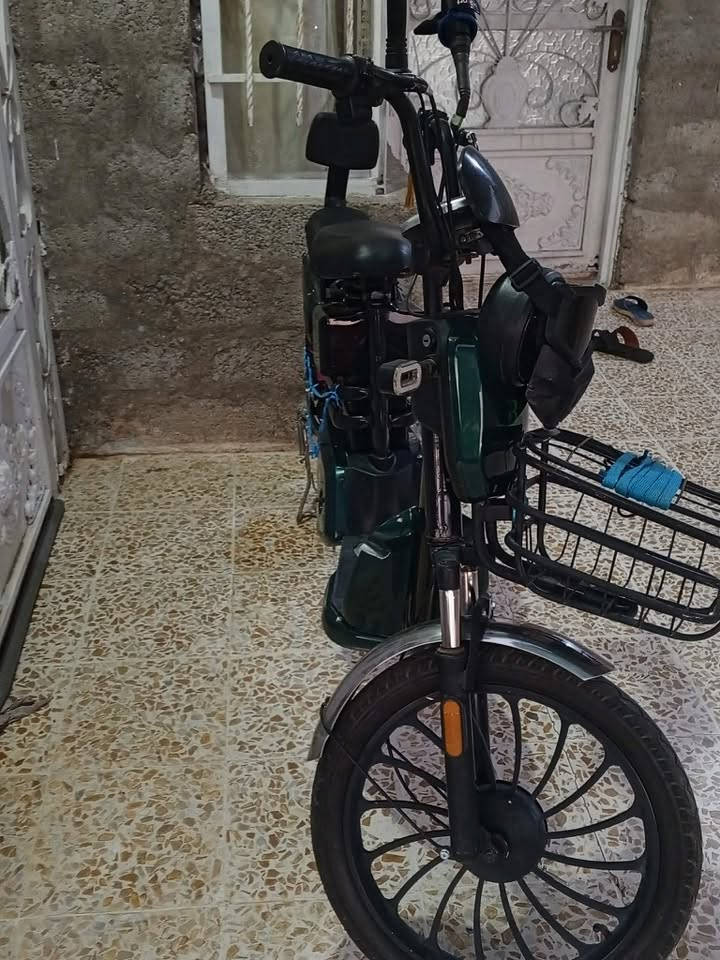 سلام عليكم موطور شحن للبيع شغال كامل اشاير لايتات تشغيل عن بعد كامل نضيف حجم 22 موطور حيل نضيف سعر 325 وبي مجال ***********
