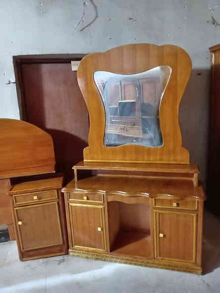 يالله 
غرفة نوم 4ابواب صاج تسكام
جدا نضيفة   
الضهر جرجوبة براغي 
غرفة ناعمة وحلوه  ونضيفة 
السعر 450 
للاستفسار 
***********
*********** وتساب 
يوجد خدمة شد ونقل   بكروه 
العنوان حلة ناحية ابو غرق
