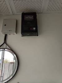 محل حلاقه للبيع مع كافة المحتويات رافع قدرة ٤٠امبير كراسي حلاقه عدد ٢ش...