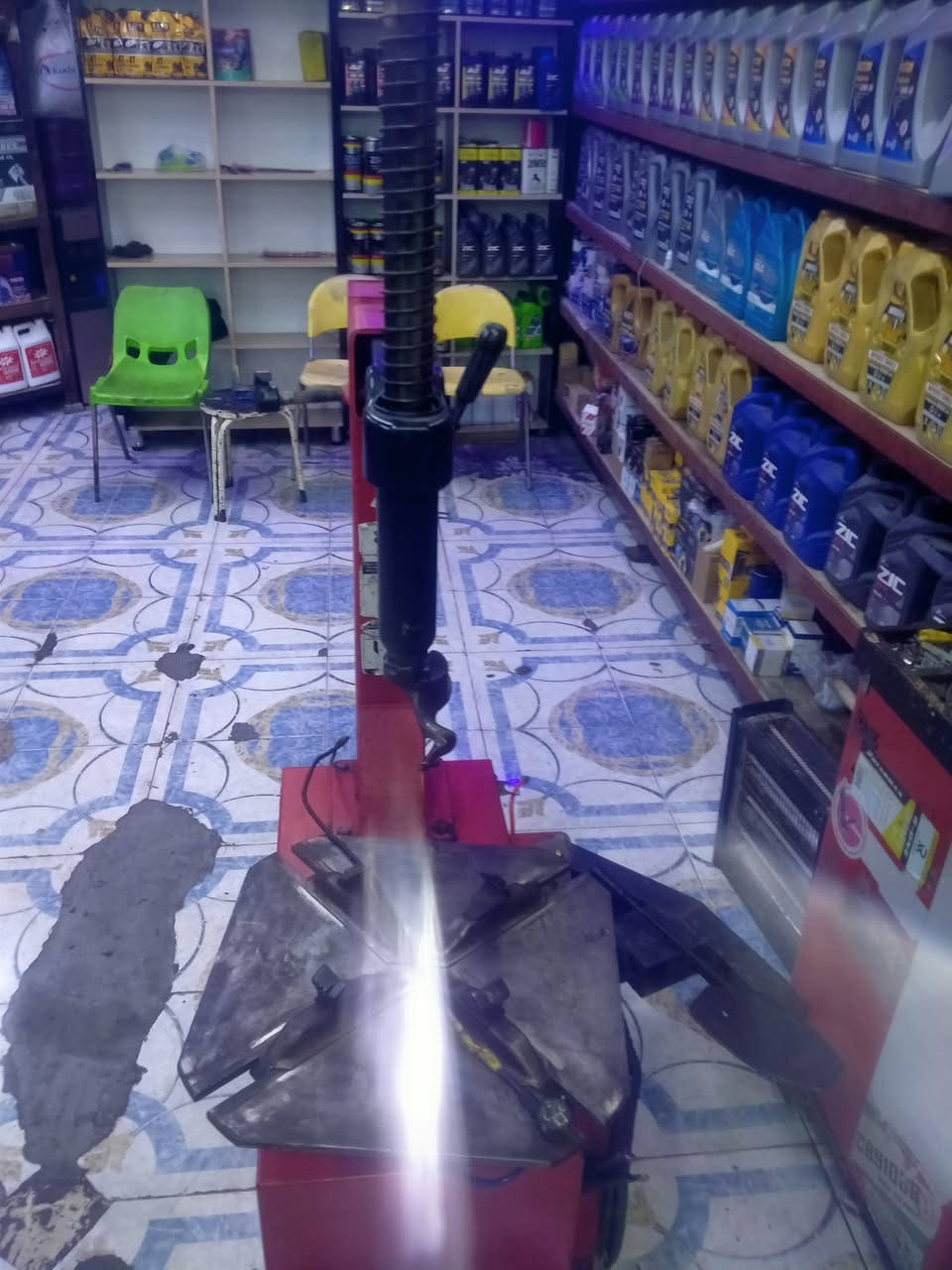 علاء حجم 24 نظيفه شغاله السعر 650 وبيها مجال حق الجيه ما متواجد على الفيس هذا رقم الهاتف ***********
