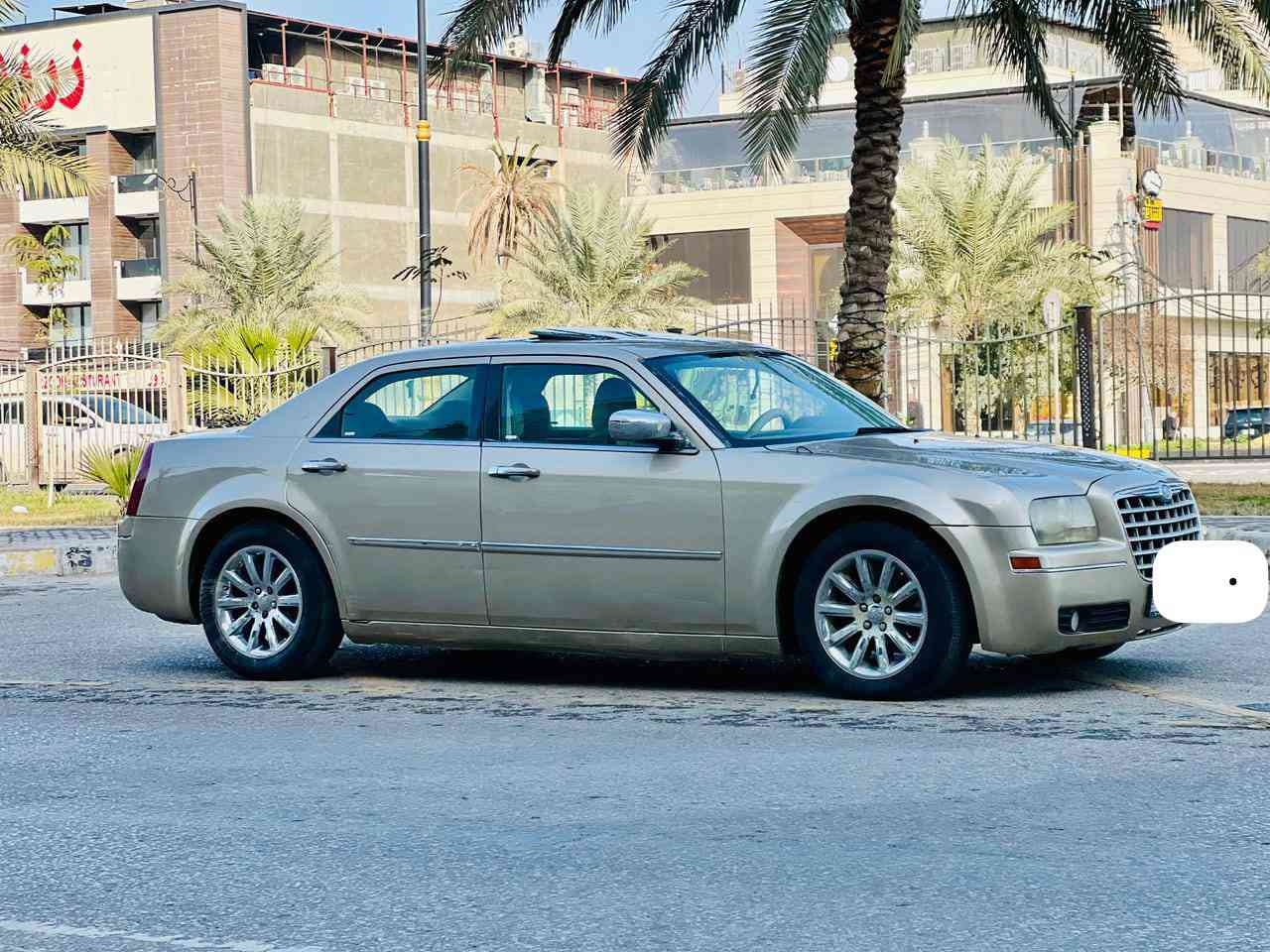 أوباما مديل 2010 سعر 104 قابل للتفاوض الأستفسار اتصل *********** وراد امريكي حادثها جاملغ امامي فقط فول مواصفات فتحه سقف تحكم ستيرن شاشة كبيرة كامره خلفيه كشنات كهربائي قطعتين تبريد حساسات مكينه 3600 مكينه وكير مكفولات حداديه جديده تخم تاير تبريد تدفئه شغال رقم أربيل نكليزي سنويه 29 مكان سياره كربلاء
