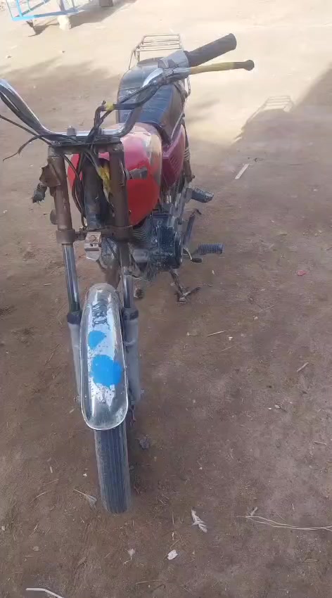 سلام عليكم شباب دراجه نامه ايراني كلك مكفولة من لبوكه دراجه شغاله عوزه كابريته سعره 250الف وبيه مجال بصيط مكاني بصره تنومه صالحيه


**إذا كنت صاحب هذا الإعلان وتريد حذفه لأي سبب، رجاءا أرسل رسالة إلى الدعم الفني**