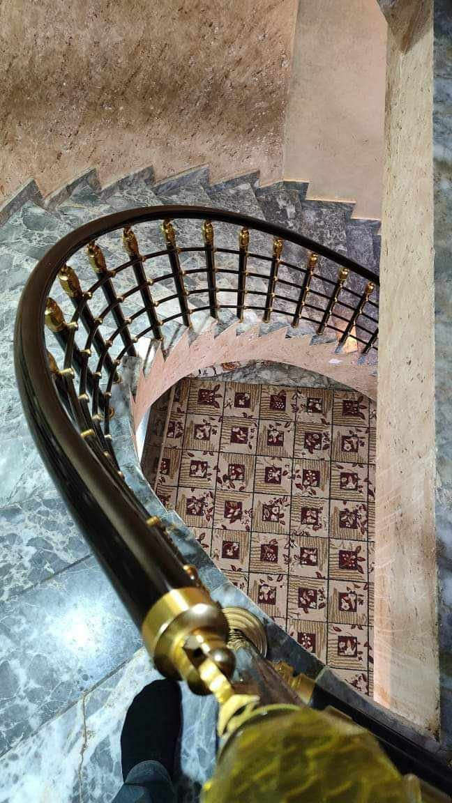 بيت للبيع

المساحه - 300م 
السعر - 500
العنوان  - حي اور الثانيه  قرب شارع السبيس
تفاصيل البناء - طابقين  مسلح حديث 
ط1 - غرف عدد2+صاله+استقبال+مطبخ +صحيات
ط2 -  غرف عدد4+صاله+صحيات 

للمزيد من المعلومات يمكنكم التواصل معنا 
على صفحة الفيس بوك ( المثنى للعقار) 
او الاتصال على الرقم التالي 
ابو سيف  ***********
*********** 
للمزيد من العروض الدخول على الرابط
https://web.facebook.com/groups/353423759199621
او قناتنا على اليوتيوب
https://youtu.be/wNJnyaBvaoU ناصرية, ذي قار
