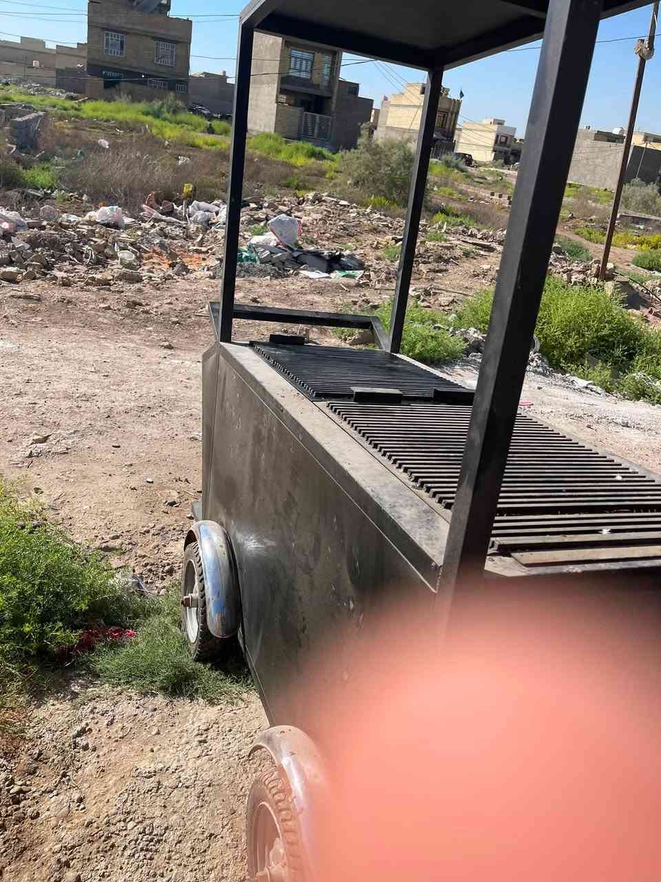 السلام عليكم شوايه بركر تريدهه ع الفحم تريدهه ع الغاز بكيفك مستعمله سبوعين فقط نريد نبيعهه ب مليون وبيهه مجال مكاني التراث مال معالف بغداد اتصل ع لرقم ***********
