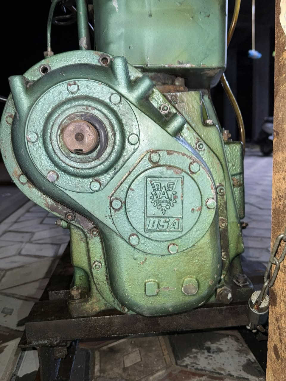 مولد هندي BSA كاز 10 حصان (مستعمل قليل )
راس توليد 10 كيفي 40 أمبير 
السعر : 650 الف
شرط شغال هندر واحد مكفول 
شاصي تفصال ثقيل
كل ملحقاته موجوده 
جديد كلش و نضيف 
مكاني : السماوه - الرميثه - القشله 
للاستفسار : ***********
