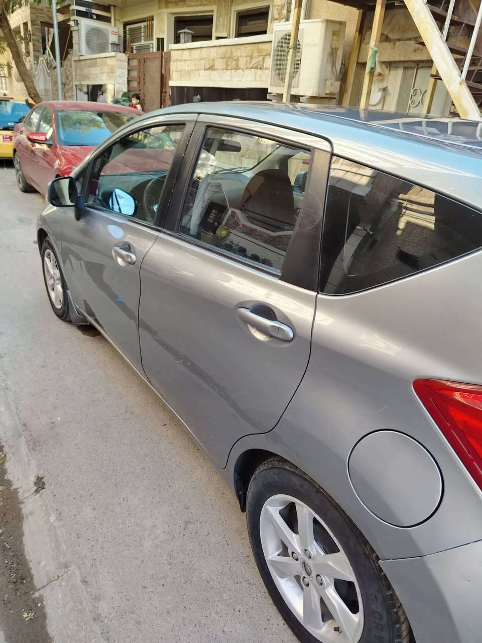 السلام عليكم
من رخصة الادمن المحترم
مستعجل بالبيع اخوان 
للبيع نيسان فرسا موديل ٢٠١٤ وارد امريكي حادث صندوك خلفي بيها صبغ صندوك وباب الخلفي جنب السايق أثر شخوط ستوته بدون معجون 
كير ومحرك ١٦٠٠ مكفولات  تبريد فول ويل كب شاشة كامره 
رقم بغداد الماني مشروع وطني سنويه ساقطه تستلمها صافي 
السعر ٨٢ وبيها مجال للشراي
تحويل ثاني يوم 
الاتصال او المراسلة مع الرقم حصرا 
***********
