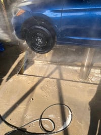 الانترا 17اب اسمي  بيها بالعراق فقط البنيد السيارة مابيها نقص فقط الكي...