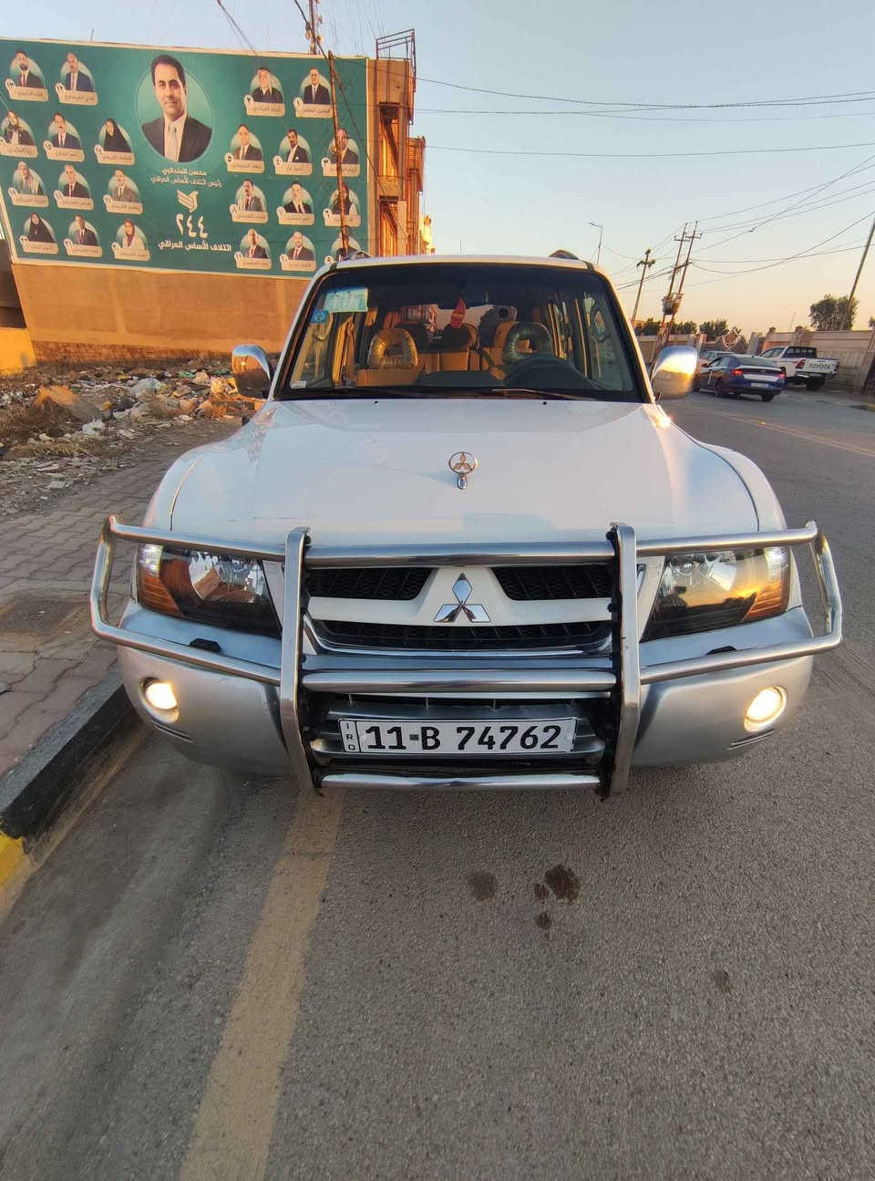 السلام وعليكم 
باجيرو موديل ٢٠٠٦ 
رقم بغداد دولي باسمي 
بيه رشات صبغ مابيه ضربه سياره احلا من الصوره 
جاهز مكينه وكير وتبريد جاهز من كلشي 
السعر ١١٠ وبيه مجال قليل المكان كوت مركز المدينه الاستفسار *********** دهل اوران, واسط
