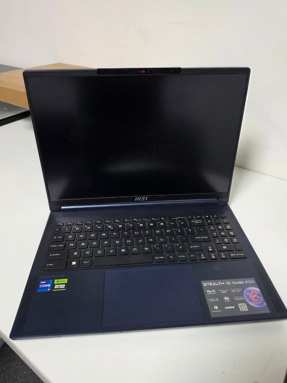 🔥 MSI Stealth 16 Studio A13V (i7-13620H / RTX 4070) 🔥
⚡️ Processor
Intel Core i7-13620H
⚡️ Graphics
NVIDIA GeForce RTX 4070 8GB
⚡️ Memory
16GB RAM
⚡️ Storage
1TB SSD
⚡️ Display
16-inch FHD+ Display
1920×1200 Resolution
144Hz Refresh Rate

💰 Price : ❓❓❓❓❓❓


**إذا كنت صاحب هذا الإعلان وتريد حذفه لأي سبب، رجاءا أرسل رسالة إلى الدعم الفني**