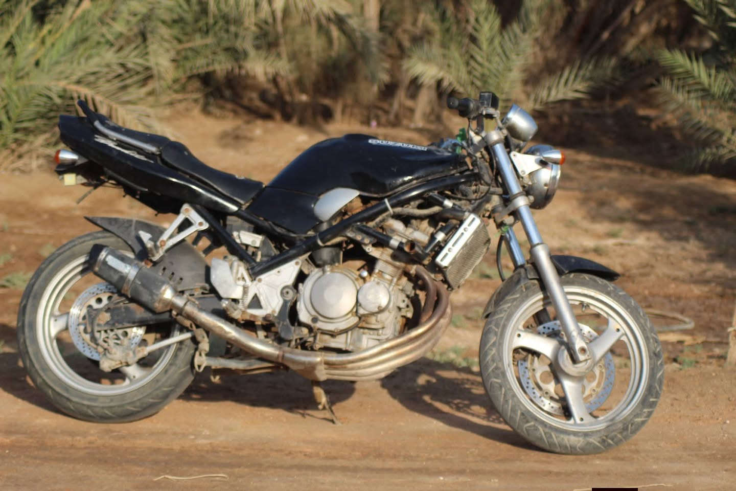 السلام عليكم ساسوكي محرك 250 للبيع او مراوس 
المكان بابل الشوملي 
مكينه نكره سلف 
عوزها فقط باتري 
كابريته كذالك عوزها تنضيف 
شغاله كامله 
محرك خير من الله 
الشراي ينتصل 
***********
السعر900 وبيها مجال للشراي
