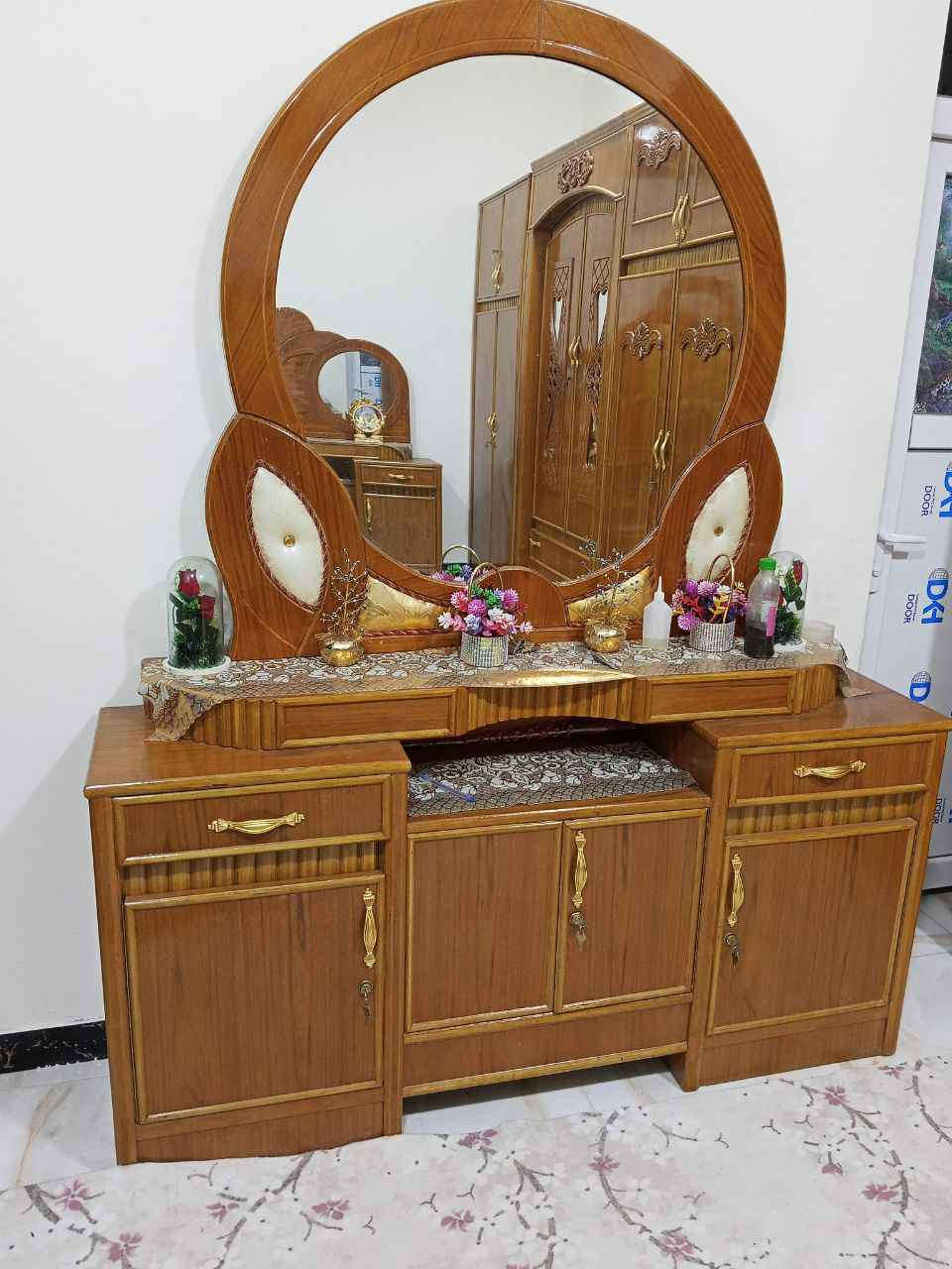 غرفة اخشاب جديدة ونظيفة جدآ نظافتها 95 % استخدام قليل السعر مليون و١٥٠ وبيها مجال Singapore


**إذا كنت صاحب هذا الإعلان وتريد حذفه لأي سبب، رجاءا أرسل رسالة إلى الدعم الفني**