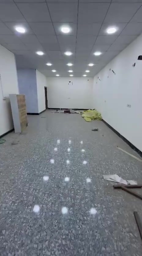 🏪 محل للإيجار - حي الحسين، الحيانية
محل تجاري كبير بموقع مميز على شارع عام:
المساحة: 125م²
مخزن داخلي: 10م²  
غرفة
حمام

مناسب لكل الأنشطة التجارية. الموقع حيوي وحركة ممتازة.

للاستفسار:0771414402


**إذا كنت صاحب هذا الإعلان وتريد حذفه لأي سبب، رجاءا أرسل رسالة إلى الدعم الفني**