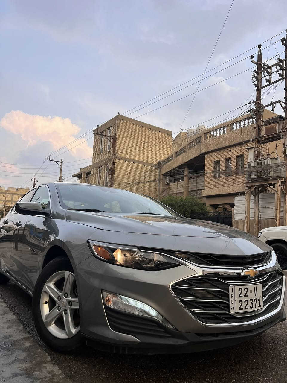 سلام عليكم ماليبو 2024 LT كامله بدون نقص دخول حديد بسمي رقم وسنويه جديد فول السياره عدا الفتحه شاشه كامره تحكمات فول بصمه تشغيل وابواب تبريد بيانو قطعتين هيتر كشنات كشن كهرباء لد امامي بيه قطعتين صبغ بدون دواخل صور الحادث ورقم الشاصي موجود بالمنشور السعر 130$ وبيه مجال بسيط مكان السياره المنصور 

‭0771 429 3525‬
