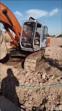 للبيع حفاره 2 موديل 92 كفاله عامه بدون 07731374565