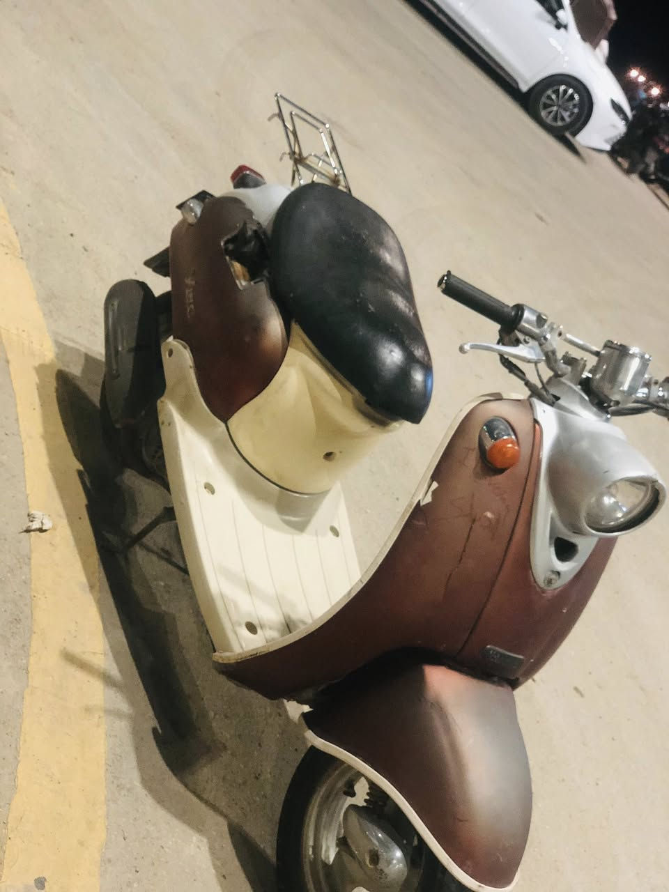 دراجة مصرية شغالة هندر شلعة ومشي حلوو 
مكان كوت قرب تقاطع الكفاءات سعرها 170 بيها مجال 
  ***********
