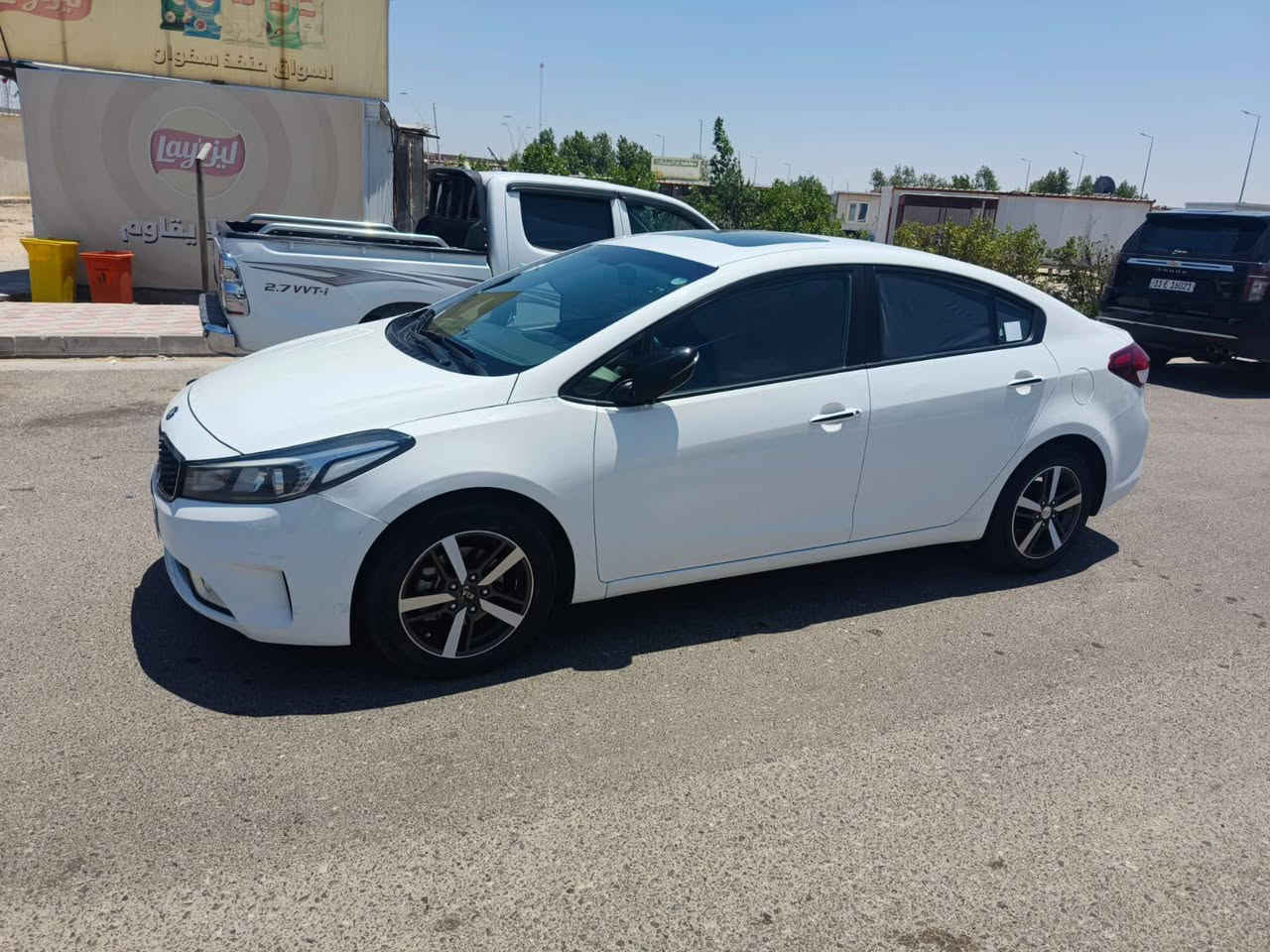 السلام عليكم 
سيراتو2018خليجي  رقم دولي
مواصفات:
-محرك 2000 دوش
-فتحة سلايد روف
-مري شفط
-تحكم استيرن
-كامره ….. 
خمس ويل كب
ماشيه 130حقيقي
السعر /145وبيها مجال بسيط
المكان/النجف الأشرف 
***********
