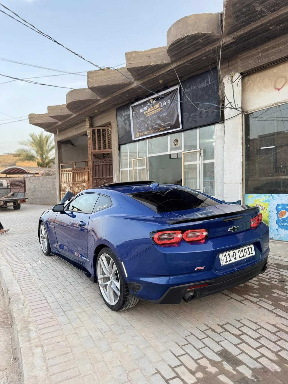 السلام عليكم ((نزلت سعرها بسعر مناسب متوازي عليها )) السعر ((178))
للبيع فقط 
كمارو 2023 كلين 
بدون صبغ بدون حادث بدون سرقة 
بدون غرق 
موصفات 
فتحة 
بصمة 
تحكم ستيرن 
سايد بريك بصمة 
تشغيل عن بعد 
كشنات كهرباء 
شاشة جبيرة 
كامرة خلفية 
كروس سرعة 
شفتات ستيرن 
ضايفلها 
لحية امامية 
دوسات جانبية 
مري باتمان 
سيارة بدون نقص برغي 
***********
 ***********
ابو فاطمة الساعدي
شباب اني مكلف بل نشر 
ارجو تواصل وية صاحب سيارة
