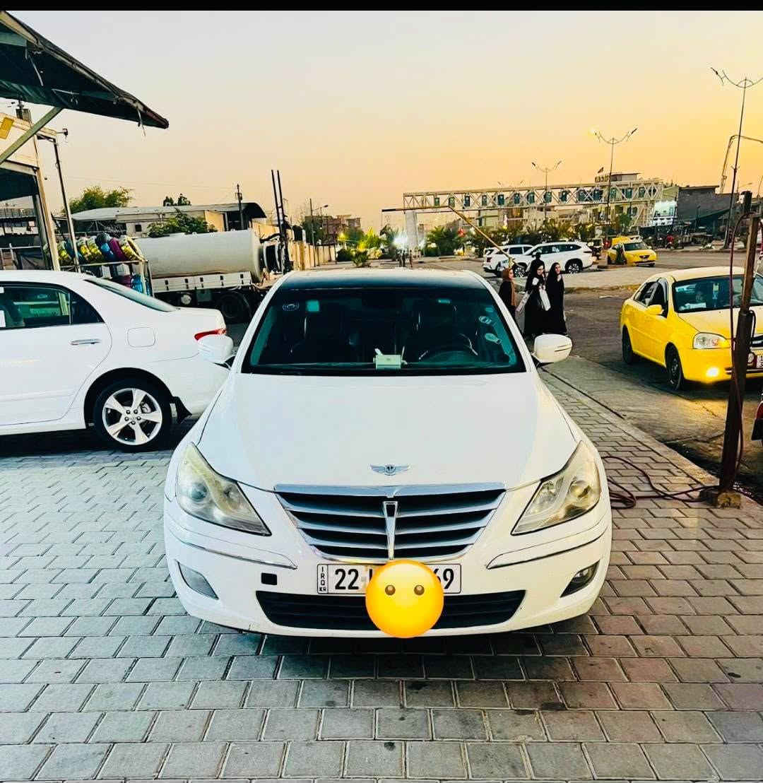جنيسس 13 رويال خليجي فول مواصفات رقم اربيل بسمي السيارة 1/كشنات جلد فتحت سقف 2/دبل موس 3/بصمه بيبان بصمة تشغيل 4 شاشه كبيره بلاديه /5رادار امامي 6/بصمة الصندوق السعر 140$وبيها مجال أو مراوس حسب القناعه
حادثه جاملغ وبنيد مبدل بدون دواخل 
مكان السياره بغداد الكراده 
للاستفسار على الرقم ***********

