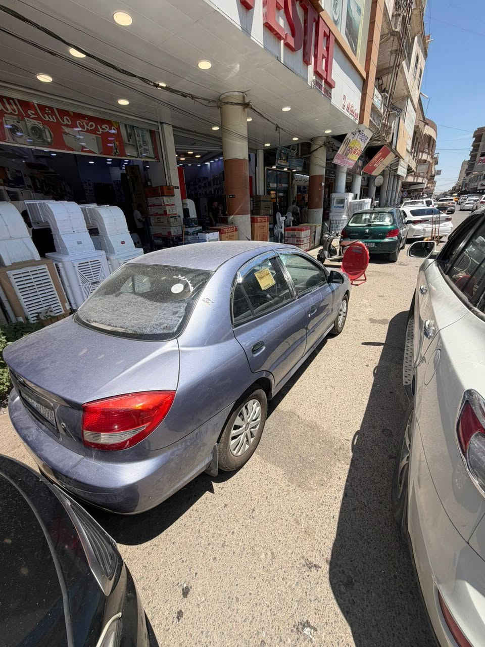 كيا ريو موديل ٢٠٠٣ سنوية باسمي لحد ٢٠٣١ سيارة جاهزة من كلشي تبرد ثلج سيارة كلها على بلاد صبغ عام جمالية وبيها تصفية في بعض اماكن بدون ضربة دواخل كل بلاد محرك كير بالشرط كير اوتو للبيع فقط سعرها ٥٥ للاتصال *********** ما ارواس للعلم
