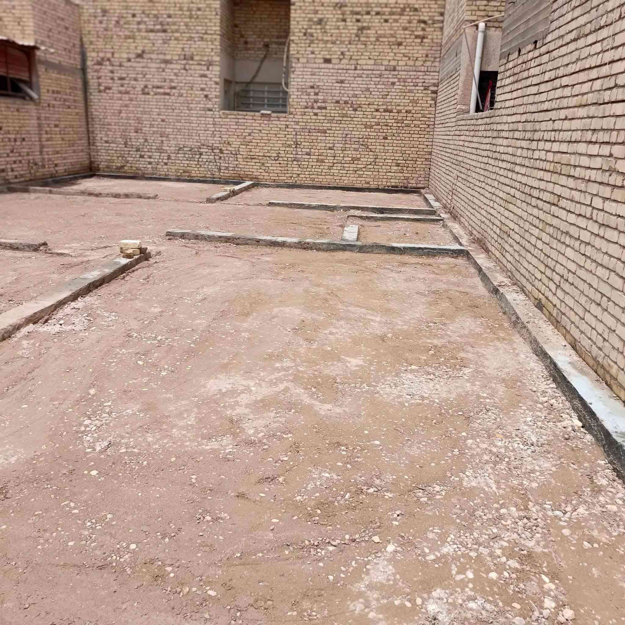يوجد عمال لكافة الأعمال الشاقة تصعيد مواد عالضهر +فرش سبيس وحدل +صب ارضيات  +تصعيد تراب تنضيف بيوت من جص وأنقاض+تكشير تفليش تشميع بتلو  +غسل بيوت ونقل غراض بيتً تشميع شغلي درجة اولى رقمي بأنسب الاسعار ***********
